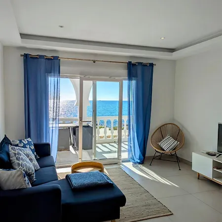Rise & Shine Beachfront La Cala アパート